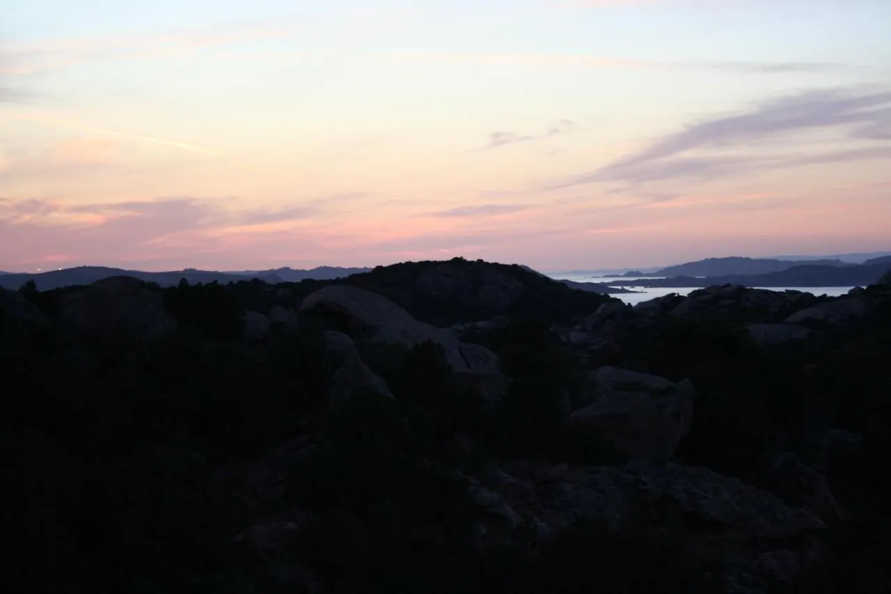 Prázdninový dům La Gaia Casetta Baia Sardinia Itálie